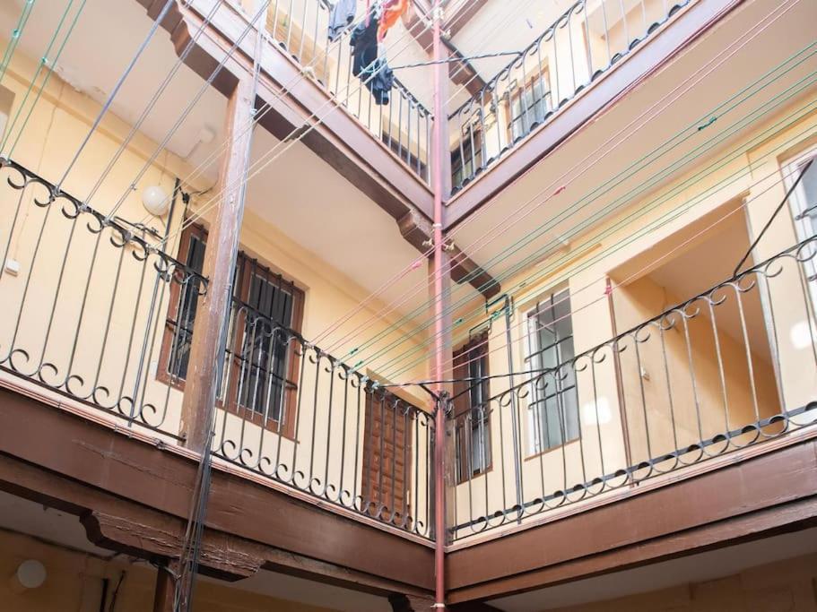 شقة Apartamento A 2 Minutos De Lavapies, مدريد المظهر الخارجي الصورة